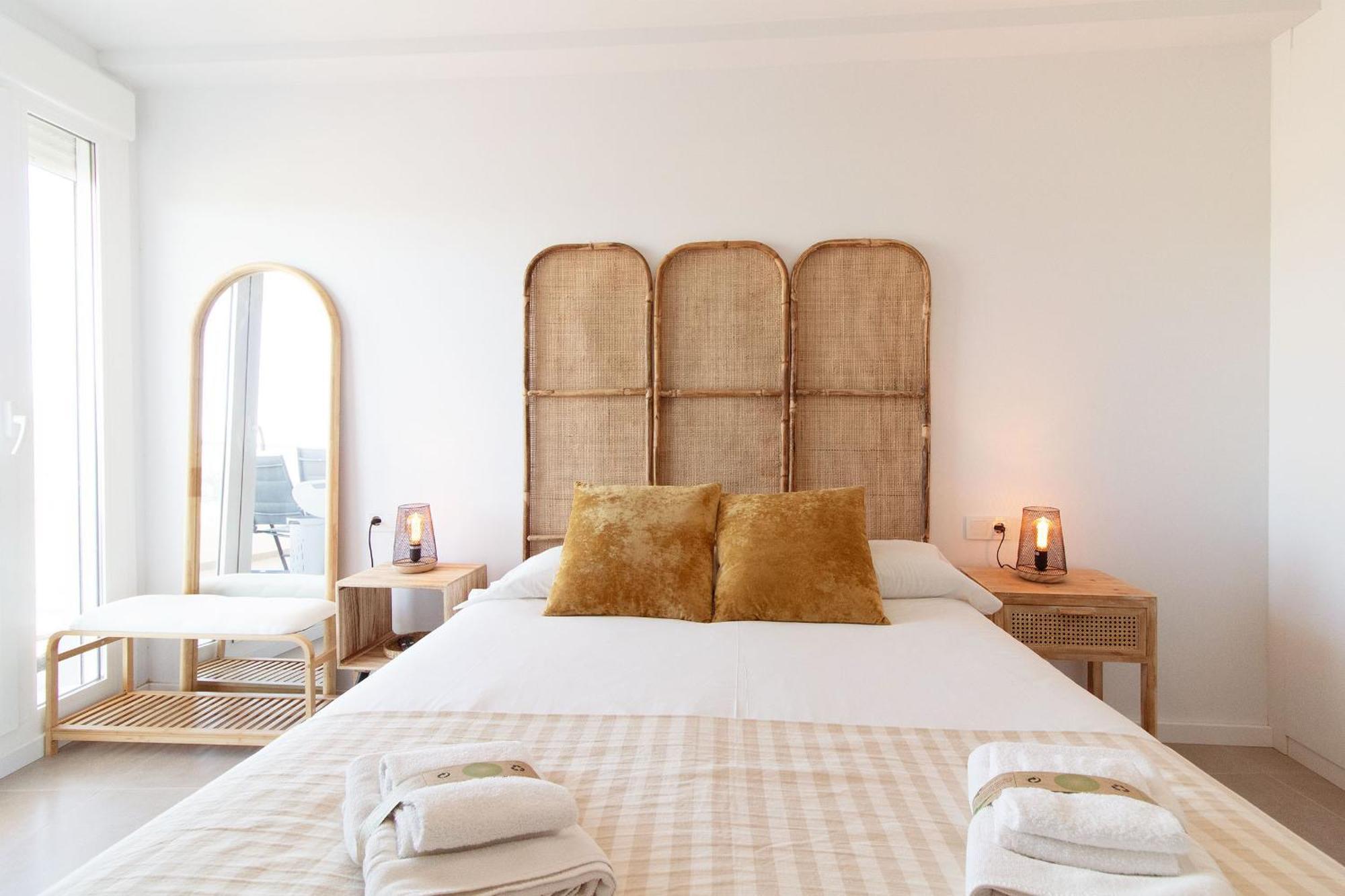 Global Properties, Apartamento Con Terraza Y Vistas Al Mar Y A La Montana Canet d'En Berenguer Екстериор снимка